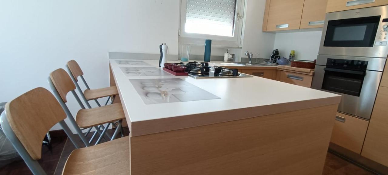 Appartamento Deluxe Con Parcheggio Gratuito Segrate Exteriör bild