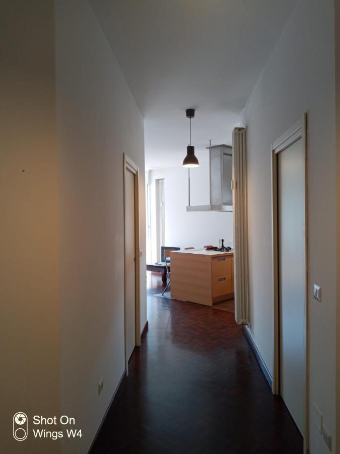 Appartamento Deluxe Con Parcheggio Gratuito Segrate Exteriör bild